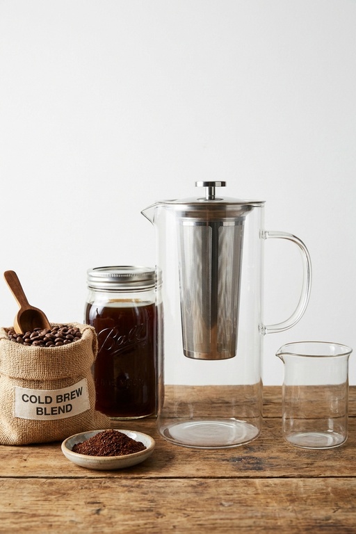 Coffee: Ingredients and Equipment